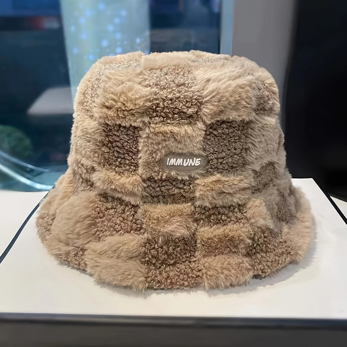 Women’s Warm Fashionable Grid-Pattern Bucket Hat